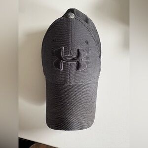 Under Armour Black & Gray Blitzing Performance Cap S/M